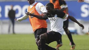 Emmanuel Mbola convocado pela Zâmbia para a CAN