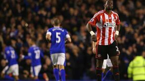 Louis Saha deixa o Sunderland