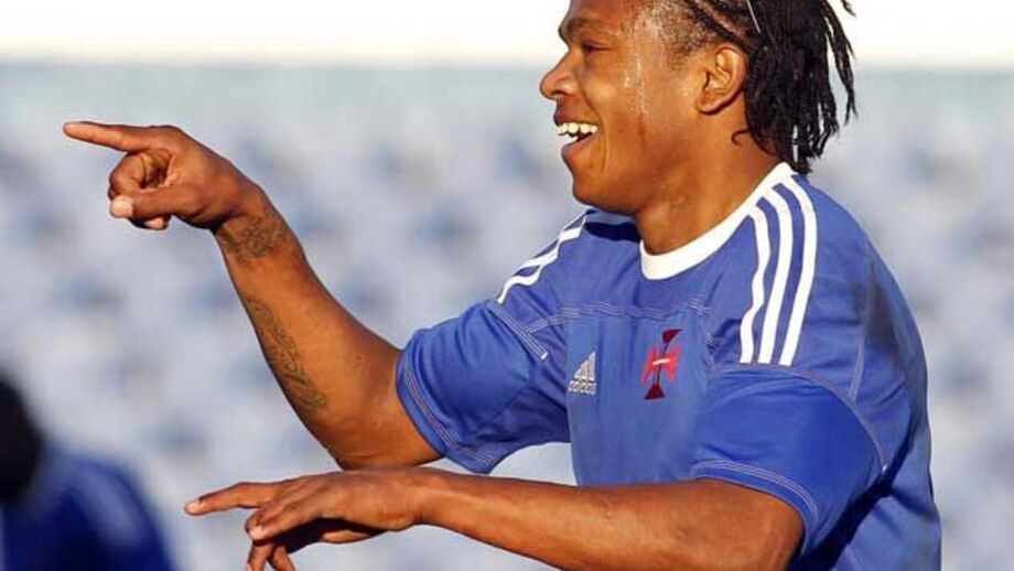 Rambé no lugar de Zé Luís