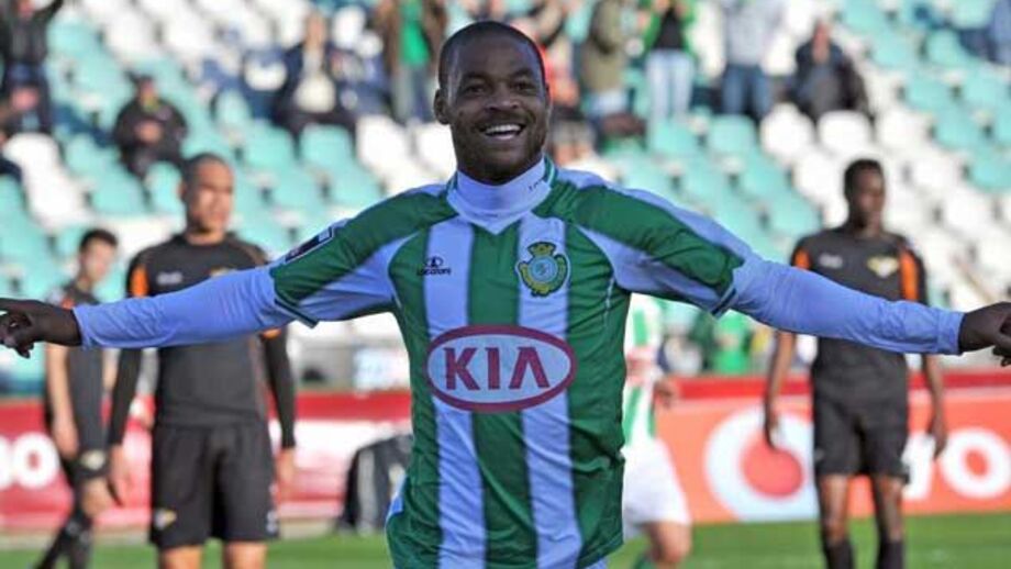 Meyong marca mais três