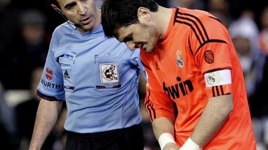 Casillas pode parar três meses