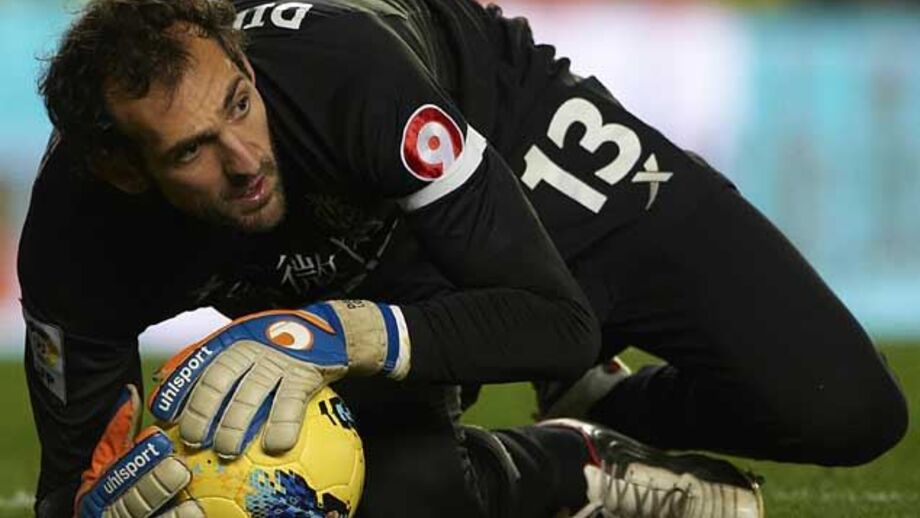Merengues contratam Diego López