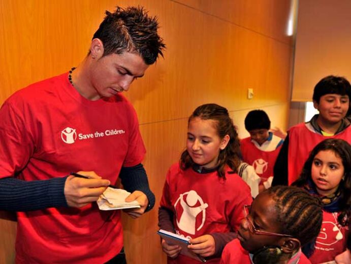 Ronaldo nomeado embaixador da 'Save the Children'