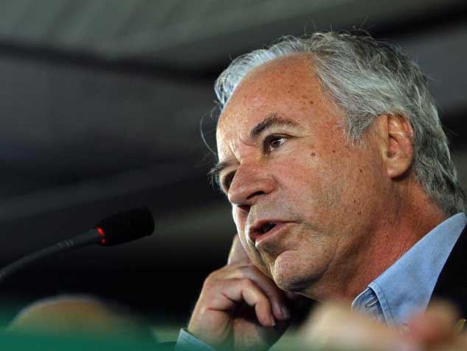Godinho Lopes: «Presidente do Benfica quis negociar Insúa»