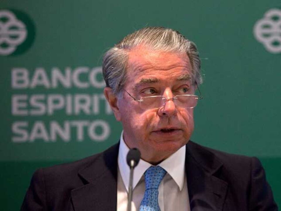 BES passa de prejuízos a lucros de 96 milhões