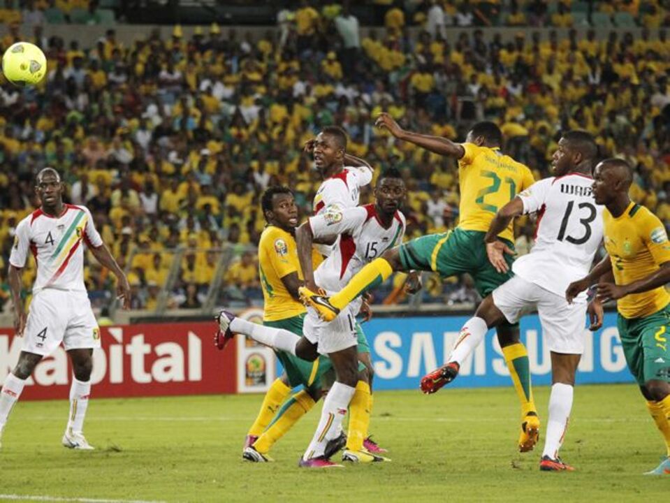 N'Diaye revê Elderson no caminho para a final