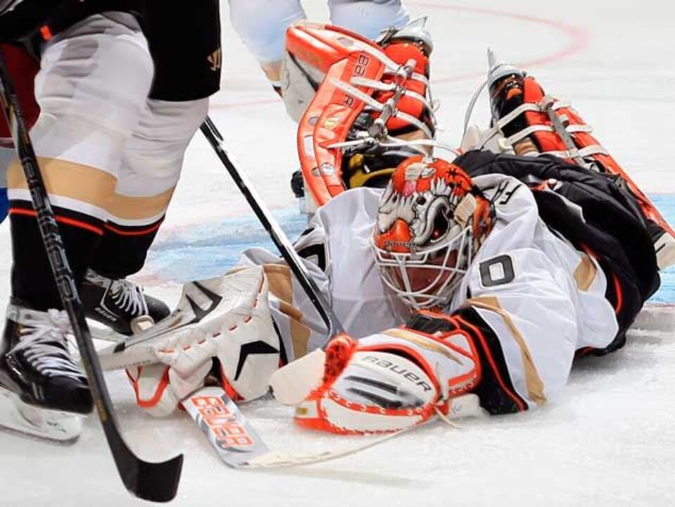 NHL: Noite perfeita para os forasteiros