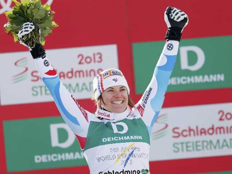 Esqui Alpino: Rolland sagra-se campeã do Mundo