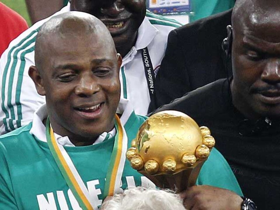 Selecionador da Nigéria demite-se