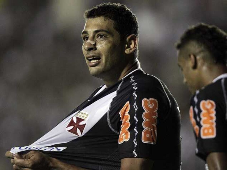 FIFA "liberta" Diego Souza