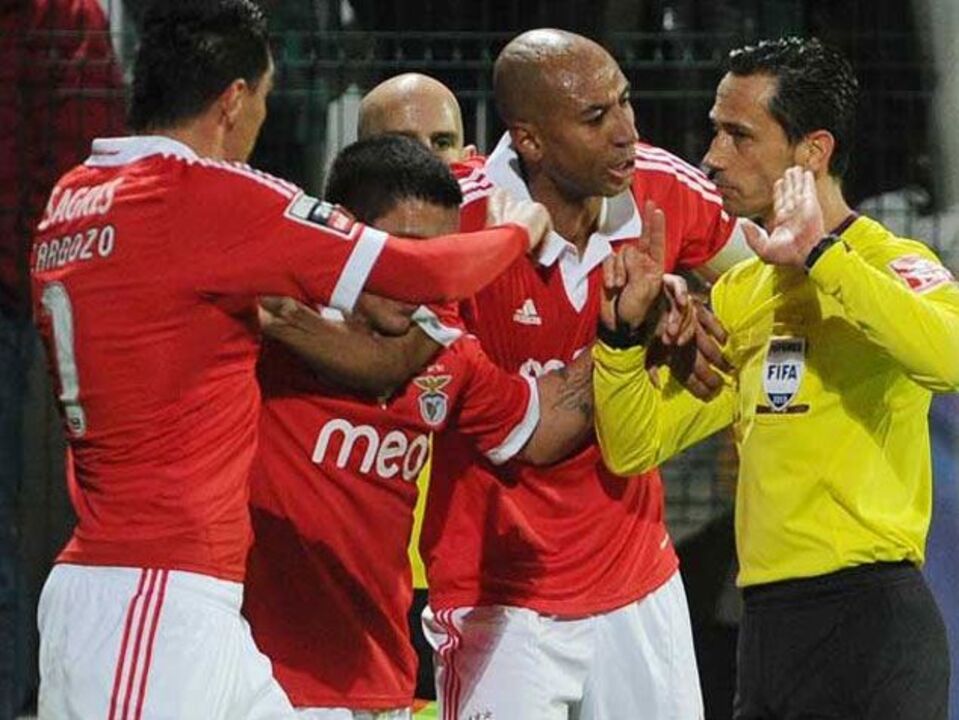 Matic e Cardozo castigados com 1 jogo de suspensão