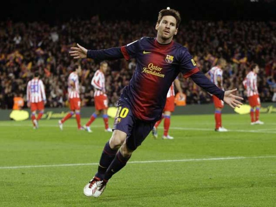 Messi à frente de Ronaldo na luta da Champions