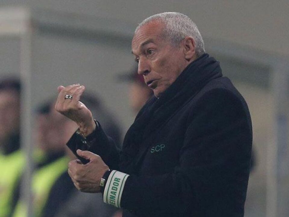 Sporting com missão complicada na Amoreira