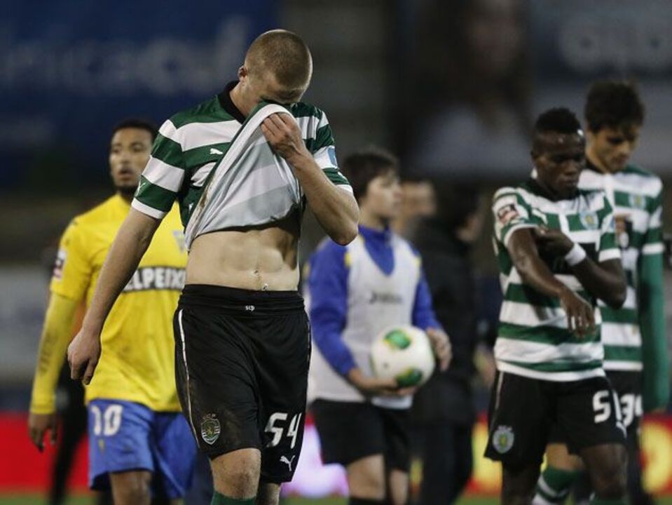 Leão diz adeus à Europa