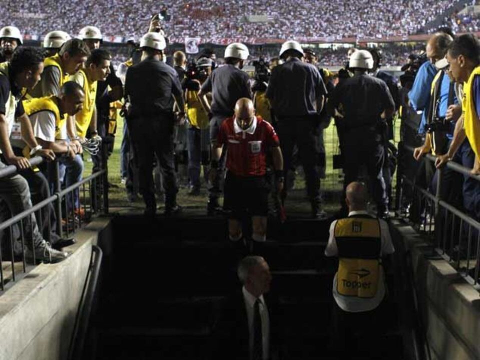 Taça Sul-americana nas mãos do São Paulo