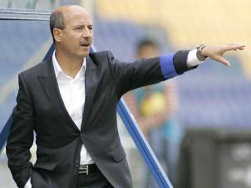 Desp. Aves-Naval, 1-0: Professor Neca trouxe vitória