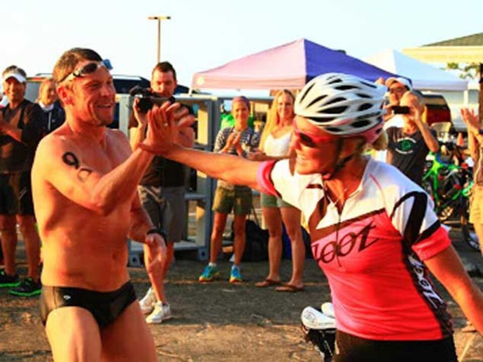 Armstrong voltou a competir e a ganhar