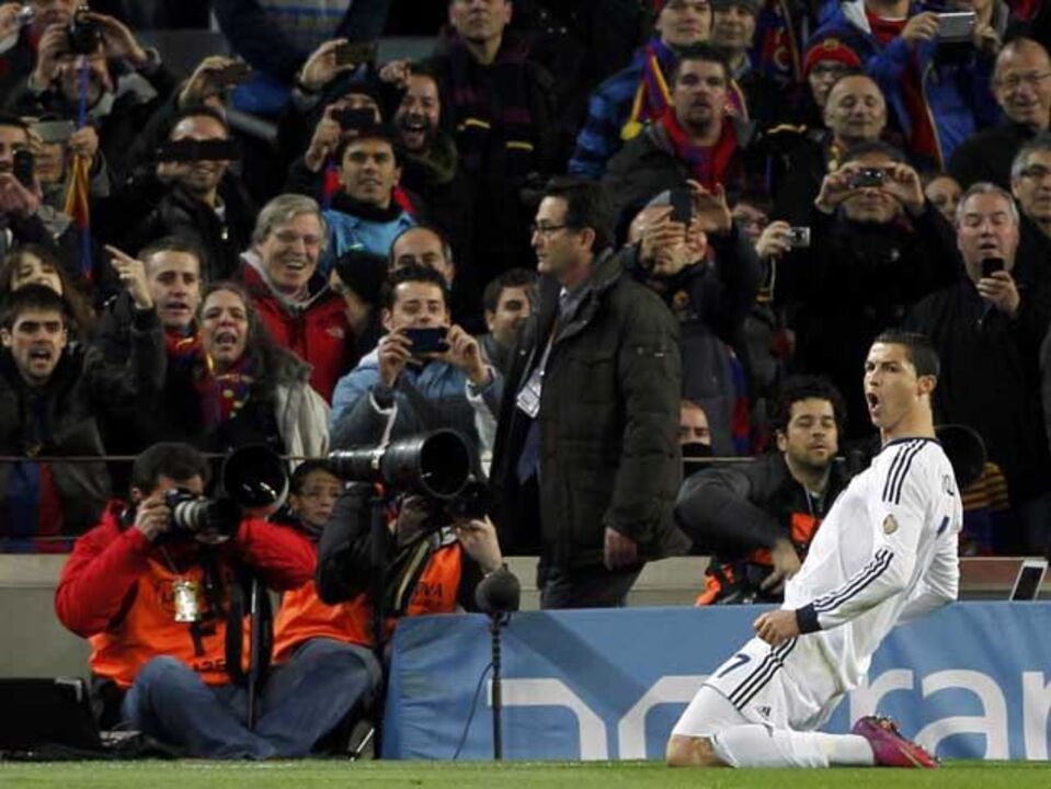 Cristiano Ronaldo é demónio à solta em Camp Nou