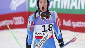 Esqui Alpino: Maze conquista ouro após queda de Vonn 