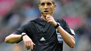 Árbitro do Gana-Burquina Faso suspenso