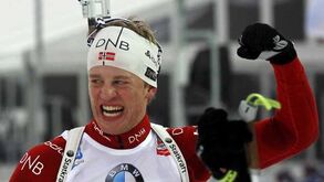 Mundiais de Biatlo: Tarjei Boe vence prova de 15 km 