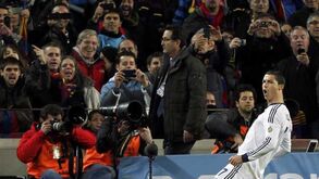 Cristiano Ronaldo é um demónio à solta em Camp Nou