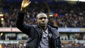 Fabrice Muamba explica vida em documentário