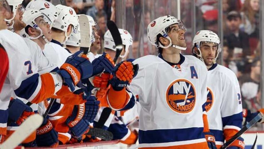 NHL: Tavares em grande num duelo lusitano