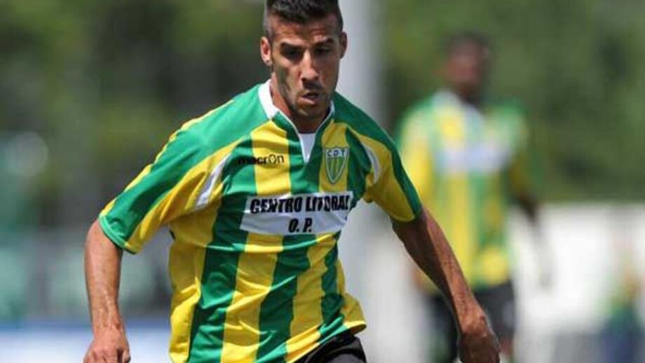 Sp. Braga B-Tondela, 0-3: Hat-trick de Luís Aurélio