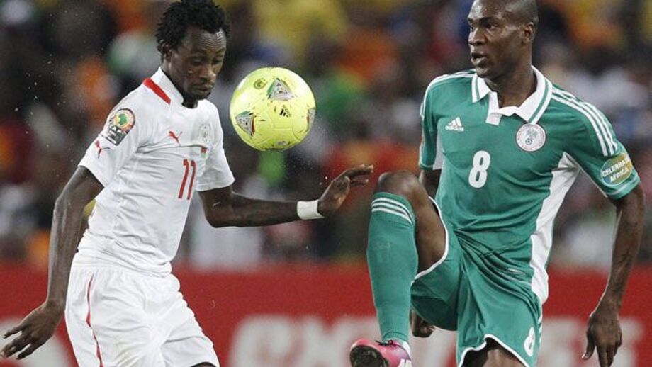 Pitroipa eleito o melhor jogador