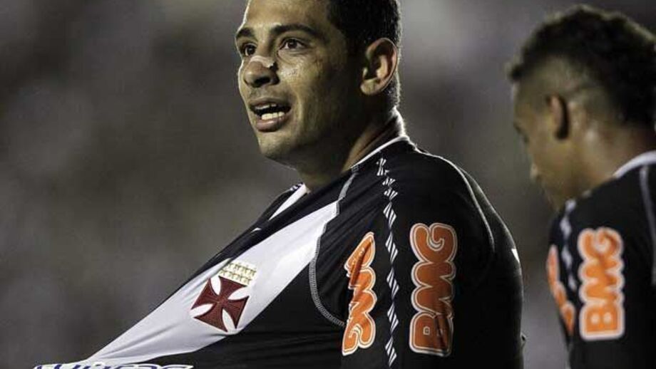 FIFA "liberta" Diego Souza