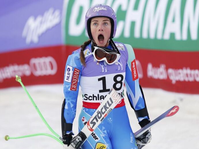 Esqui Alpino: Maze conquista ouro após queda de Vonn 