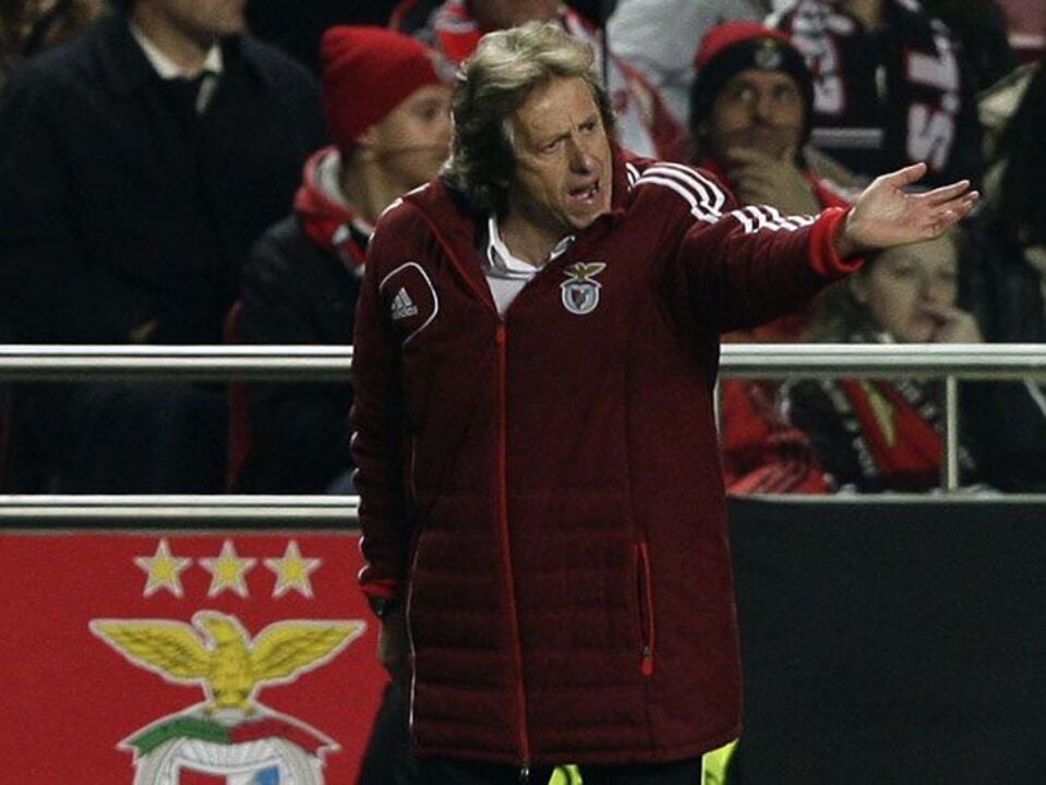 Jorge Jesus: «Não é resposta aos adeptos»