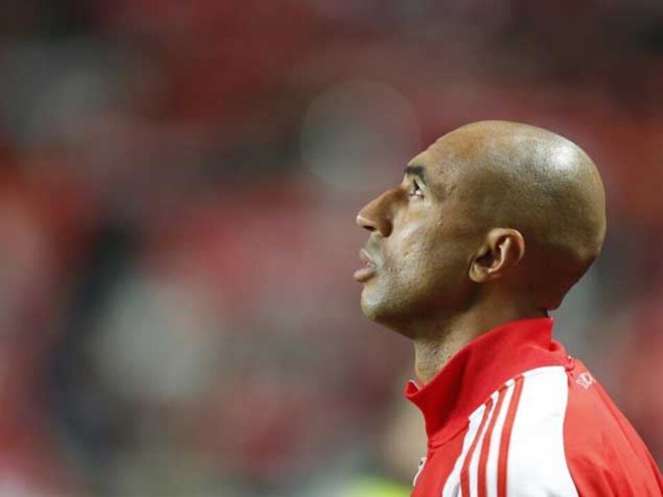 Luisão em dúvida para deslocação a Bordéus