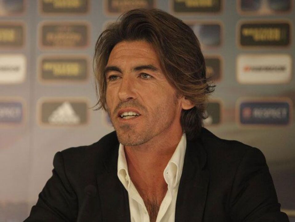 Sá Pinto no comando do Estrela Vermelha