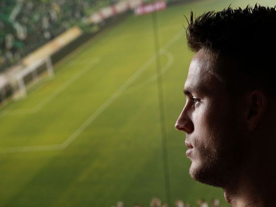 Wolfswinkel vendido ao Norwich 
