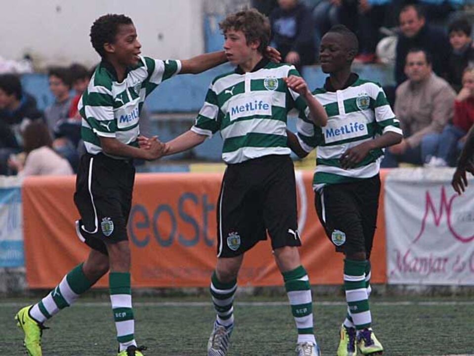 Torneio da Pontinha: Ricky resolve o dérbi