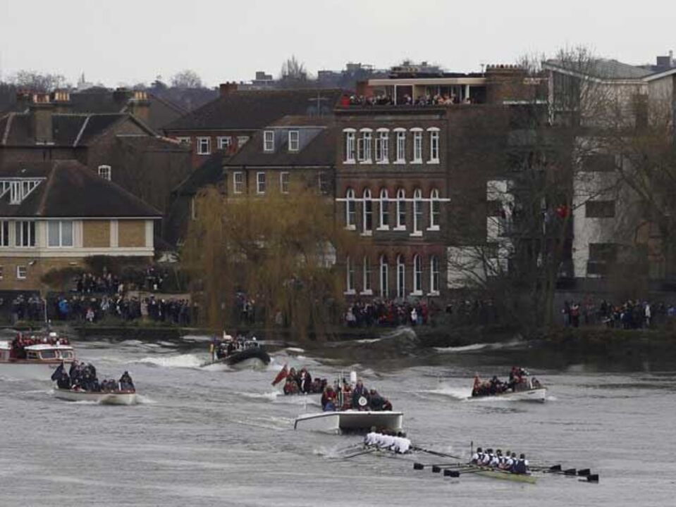 Remo: Universidade de Oxford vence 159.ª Boat Race