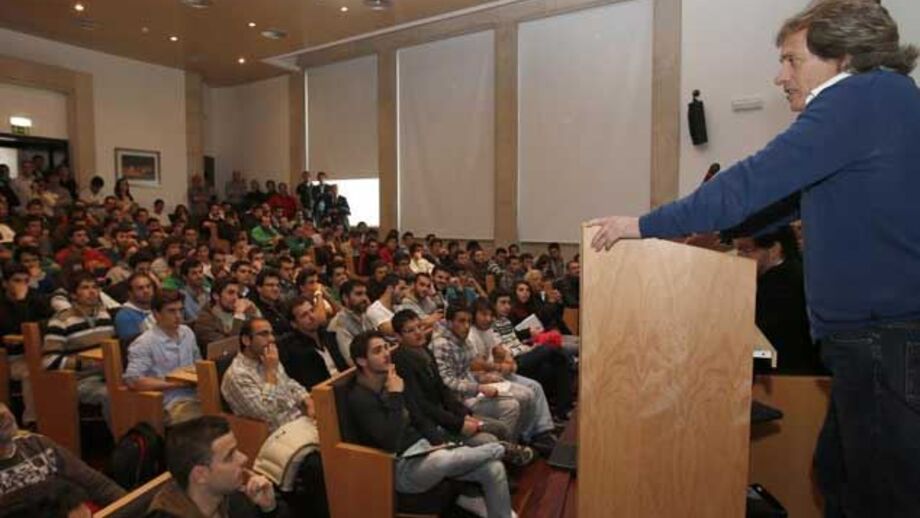 Jesus: «Se querem um treinador para a estrutura não sou eu»