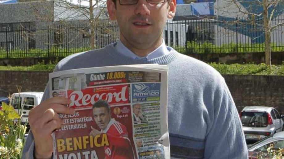 Paulo Luís não mexe no onze