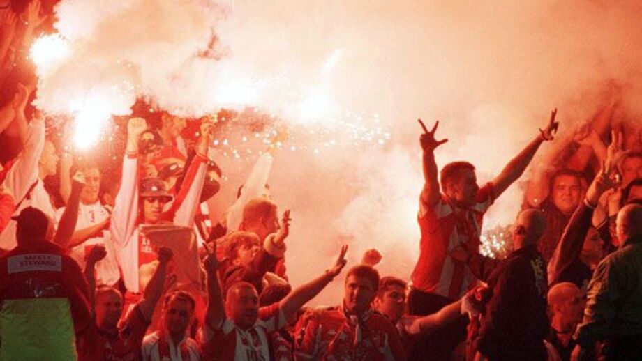 Tentar acordar o gigante dos Balcãs