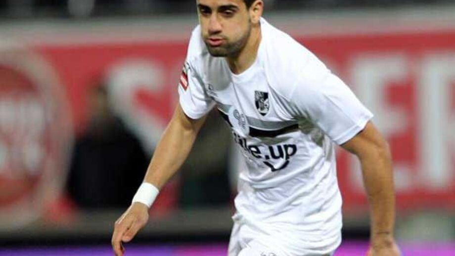 V. Guimarães B-Naval, 2-2: Empate à porta fechada 