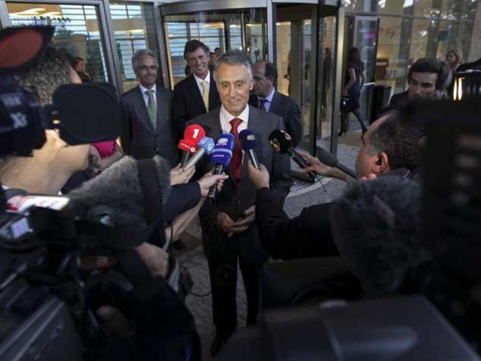 Cavaco Silva lamenta explosões em Boston