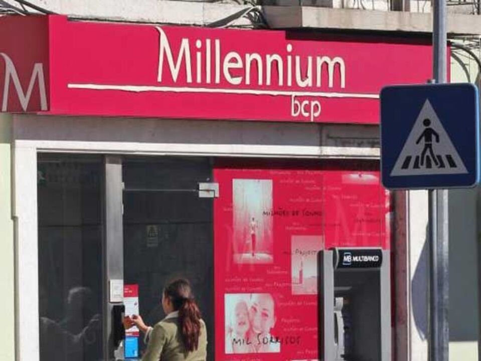 Millennium BCP abandona Grécia