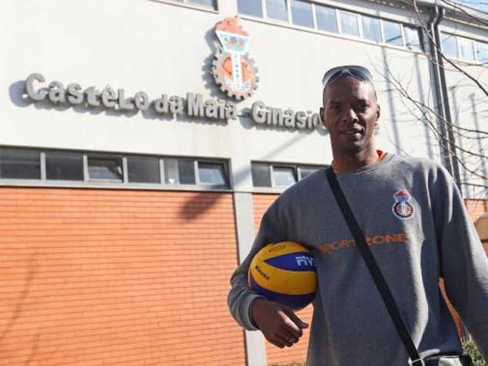 Ubirajara Pereira regressa à Seleção