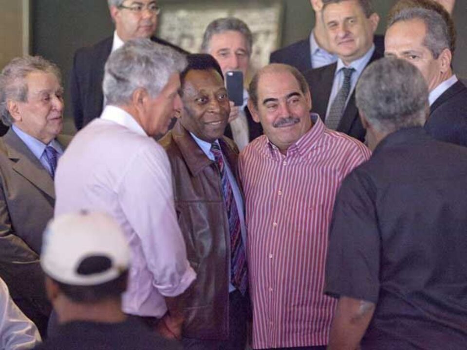 Romário: «Quem é Pelé para chamar alguém de ignorante?»