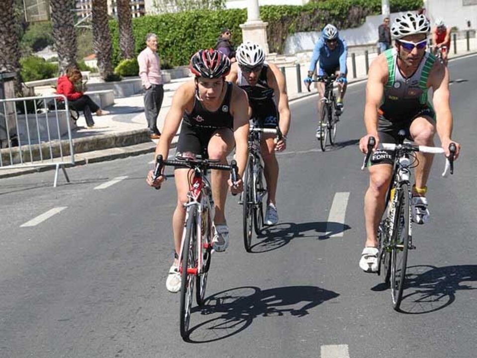 Sara Tenrinho vence Triatlo do Estoril