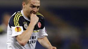 Caner Erkin falha 1.ª mão com o Benfica