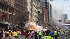 Explosões provocam três mortos e mais de 140 feridos