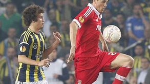 Gigante sérvio sabe qual é o caminho para Amesterdão